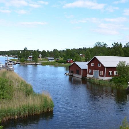 Vardshuset Idyllen Barang Eksteriør billede